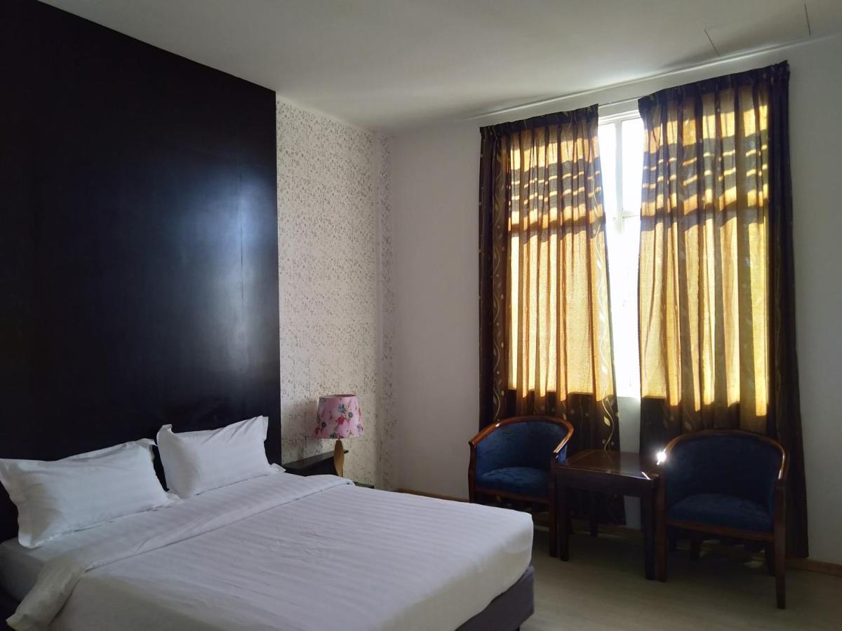 Ginasuite Kompleks27 Hotel Бандар-Сері-Бегаван Екстер'єр фото