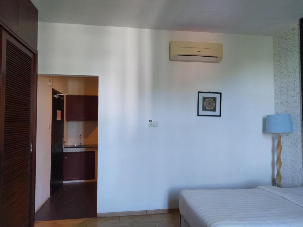 Ginasuite Kompleks27 Hotel Бандар-Сері-Бегаван Екстер'єр фото